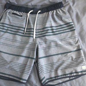 Vuori Men's Banks Shorts - L - Linen Texture Strip